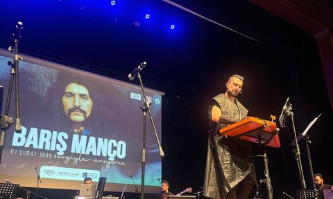 Barış Manço, Kadıköy'de Anma Töreni ile Yaşatıldı