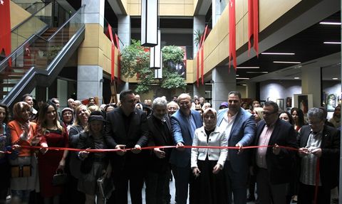 Bursa'da Osman Hamdi Bey'in Eserleri Sergilendi