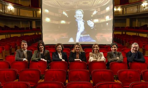 Ferhan Şensoy'un Hayatı Belgesel Olarak Anlatılacak