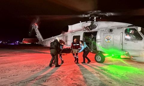 Gökçeada'daki Hastanın Helikopterle Çanakkale'ye Sevki