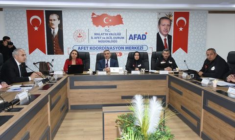 Malatya'da Depremzede Üreticilere Destek Toplantısı