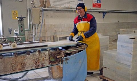 Muğla Beyaz Mermeri Dünyanın Önemli Yapılarında Kullanılıyor