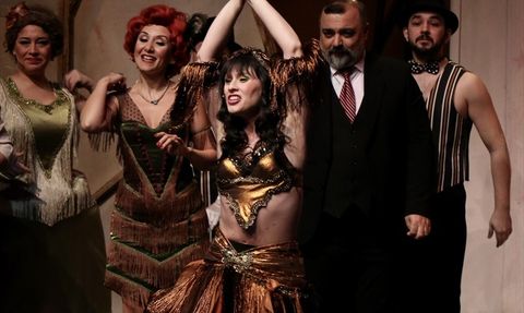 SAMDOB'dan Hisseli Harikalar Kumpanyası Sahne Performansı