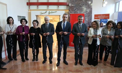 Eskişehir'de Cam Tavanı Kıran Kadınlar Sergisi