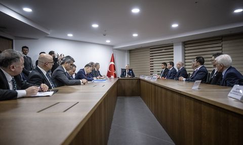 Ticaret Bakanı Bolat, Ayakkabı Sektörü ile İstişarede Bulundu