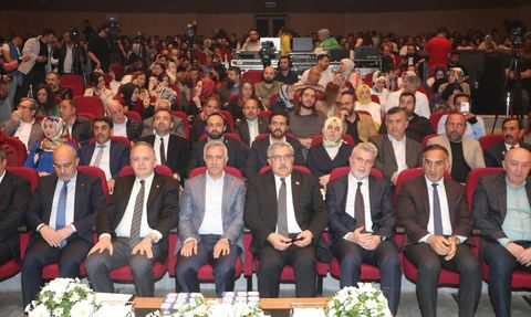 Kahramanmaraş'ta 5. Uluslararası Şiir ve Edebiyat Günleri sona erdi