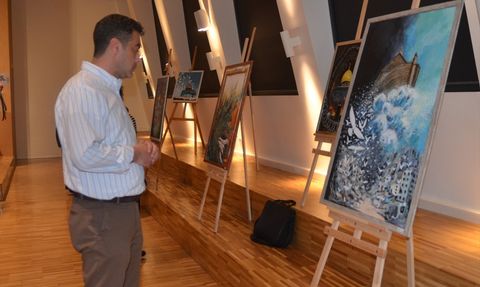Konya'da Kudüs ve Gazze Temalı 'Diken ve Karanfil' Resim Sergisi Açıldı