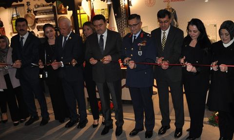 Kütahya'da 5000 Yıllık Toprağın Serüveni Sergisi Açıldı