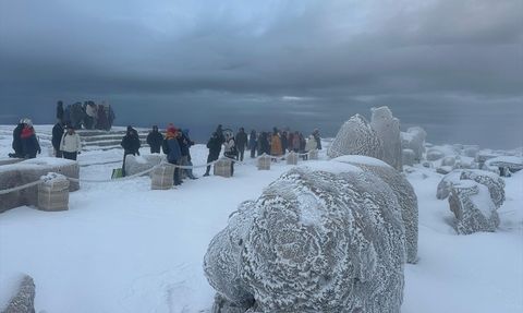 Nemrut Dağı Nisan Ayında Beyaza Büründü
