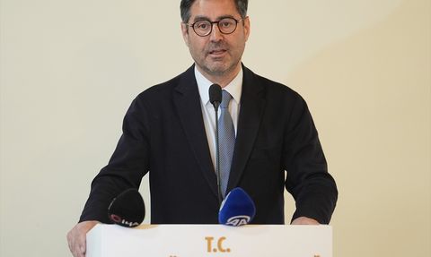 Palandöken'de Türk Motifleri Defilesi Düzenlendi