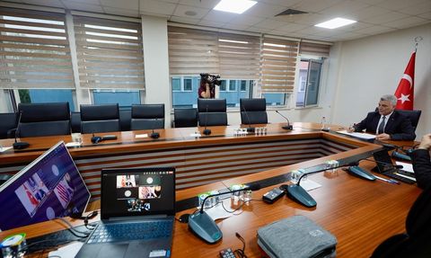 Ticaret Bakanı Bolat'ın ABD'li Mevkidaşıyla Görüşmesi