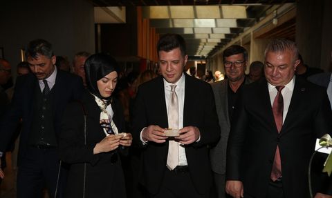 Troya’dan Çanakkale’ye Tarihin Nakışları Sergisi Açıldı