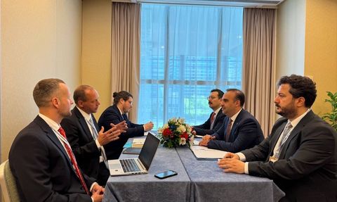 Bakan Kacır'dan OECD Toplantısında Önemli Görüşmeler