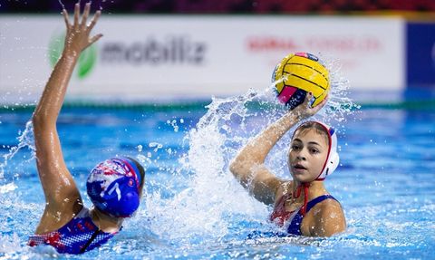 16 Yaş Altı Kızlar Avrupa Sutopu Şampiyonası Başladı