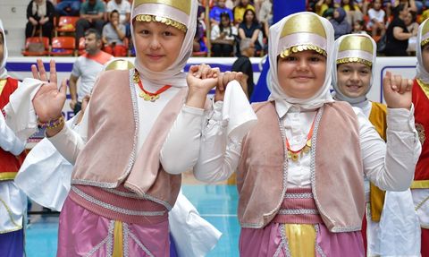 Adana'da GSB Spor ve Engelsiz Spor Okulları Açıldı