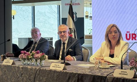 Ahmet Ürkmezgil'den Beşiktaş İçin Birlik ve Beraberlik Çağrısı