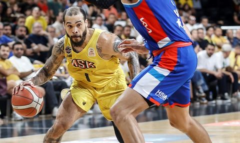 Anadolu Efes Yarı Finale Yükseldi