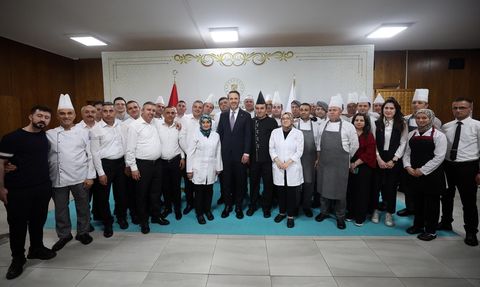 Bakan Alparslan Bayraktar'dan Bayram Mesajı