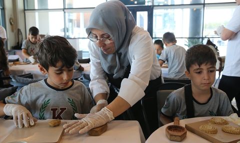 Hatay'da 1200 Öğrenciye Tescilli Kömbe Eğitimi Verildi