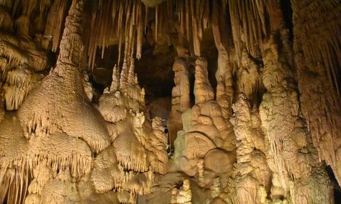 Kurban Bayramı'nda Karaca Mağarası'na Yoğun İlgi