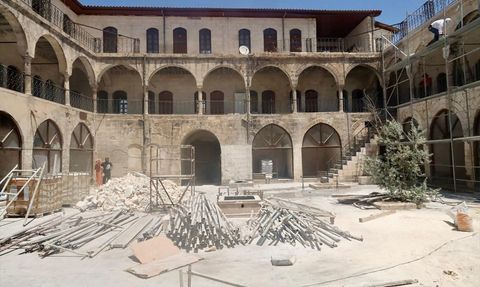 Şanlıurfa'daki Tarihi Barutçu Hanı Restore Ediliyor