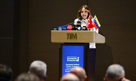 Türkiye-Venezuela Ticaret Fuarı Açıldı