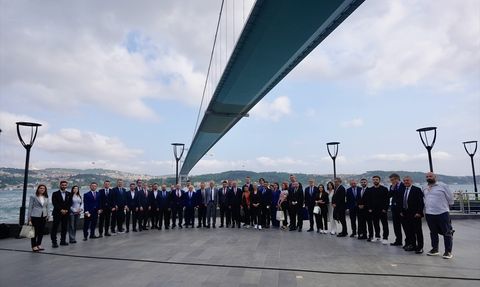 Ulaştırma ve Altyapı Bakanı Uraloğlu Ekonomi Basınıyla Bir Araya Geldi