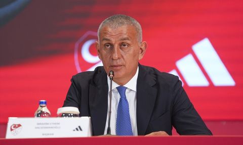 Adidas Türkiye Profesyonel Futbol Liglerinin Resmi Top Sponsoru Oldu