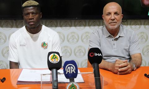 Alanyaspor, Maestro ile 4 Yıllık Anlaşma Sağladı