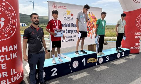 Anadolu Yıldızlar Ligi Tekerlekli Kayak Şampiyonası Ardahan'da Tamamlandı