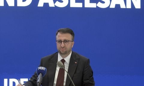 ASELSAN IDEF 2025'te Stratejik Anlaşmalara İmza Attı