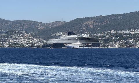 Bodrum'a 734 Yolcu Getiren Explora I Kruvaziyeri