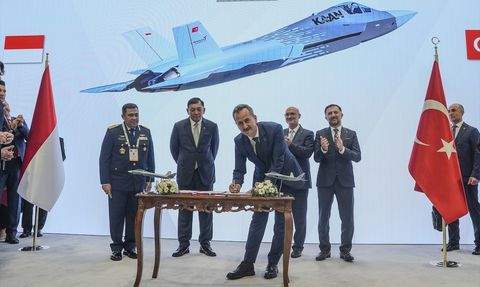 Endonezya'ya 48 KAAN Uçağı Satış Sözleşmesi İmzalandı
