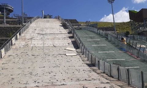 Erzurum Kayakla Atlama Kuleleri Ahşap Zemine Geçiyor