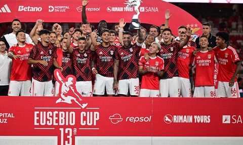 Fenerbahçe, Benfica'ya Hazırlık Maçında 3-2 Mağlup Oldu