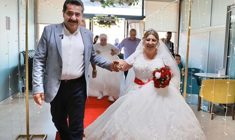 Gelin Olma Hayali Gerçekleşti: Gülizar ve Selma Temsili Düğünle Evlendi