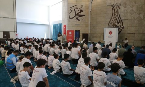 Hatay'da Ortaokul Öğrencilerinin Cami Buluşması