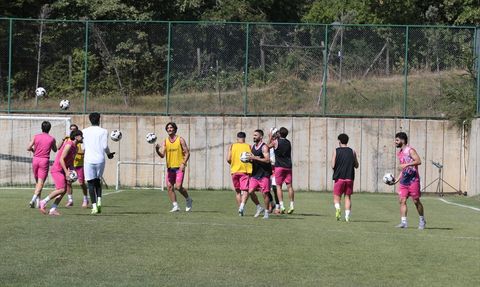 İran Futbol Takımı Traktör Yeni Sezon Hazırlıklarını Bolu'da Tamamlıyor