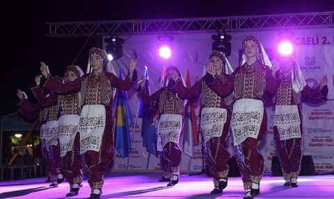 Kocaeli 2. Uluslararası Balkan Halk Oyunları Festivali Başladı