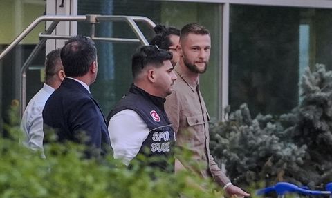 Milan Skriniar İstanbul'a Geldi: Fenerbahçe ile Görüşmelere Başladı