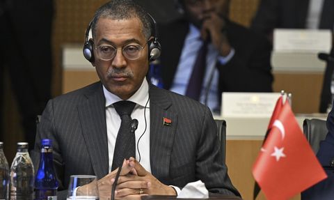 Türkiye ve Angola Arasındaki Ticaret Hedefi 500 Milyon Dolar