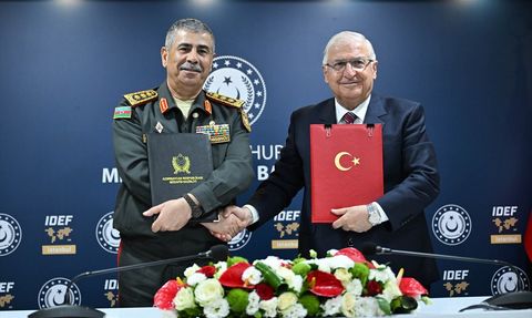 Türkiye ve Azerbaycan'dan Askeri İşbirliği Anlaşması
