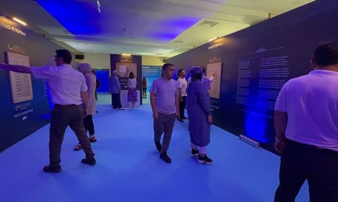 Van'da 'Suda Saklı Sözler' Sergisi Açıldı