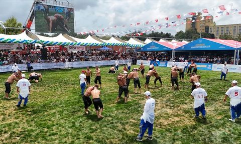 10. Geleneksel Arnavutköy Yağlı Güreşleri Gerçekleşti