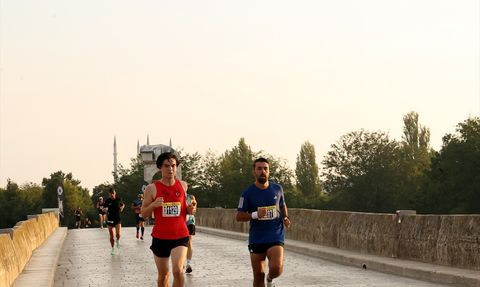 10. Uluslararası Edirne Maratonu Zafer Temasıyla Koşuldu
