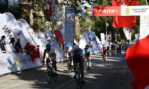 3. Uluslararası Kurtuluş Yolu Bisiklet Turu Tamamlandı