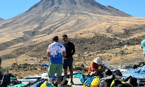 Aksaray'da Yamaç Paraşütü Dünya Kupası Başladı