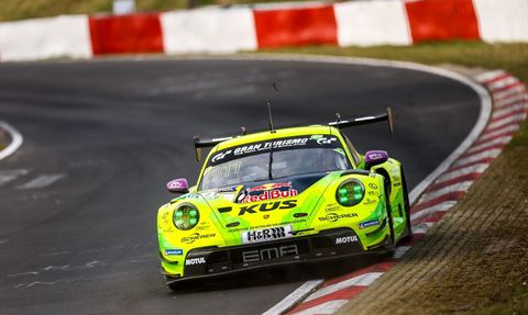 Ayhancan Güven Almanya Nürburgring Yarışında