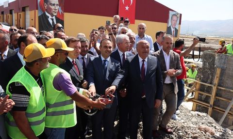 Bakan Kacır: Türkiye Ekonomisi Büyümeye Devam Ediyor