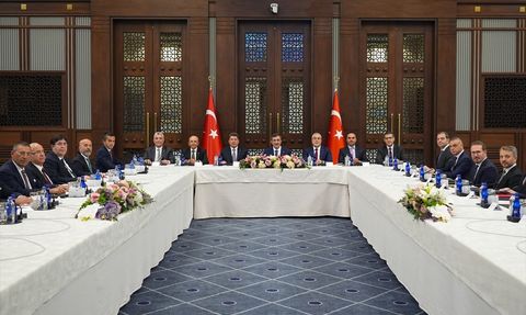 Cumhurbaşkanı Yardımcısı Cevdet Yılmaz TİSK Heyetini Ağırladı